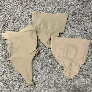 Set of Three Skims High-Waisted Shapewear Thongs Size‎ Small